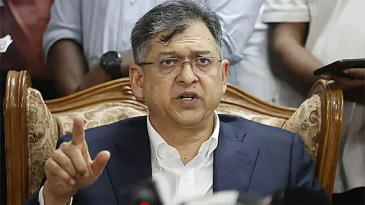 স্বরাষ্ট্রমন্ত্রী সালাহউদ্দিন আহমদ